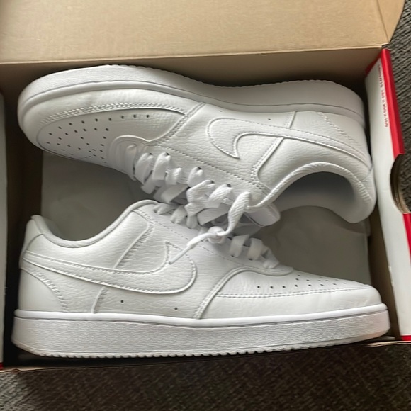 Nike Shoes - 🎄🎁Womans all white Nike court vision low ( nwb )🎄🎁